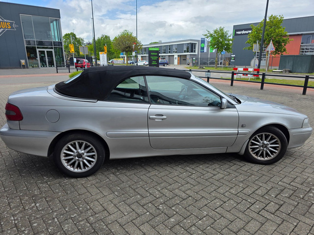 Volvo C70 2001 foto 13