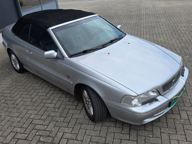 Volvo C70 2001 foto 16