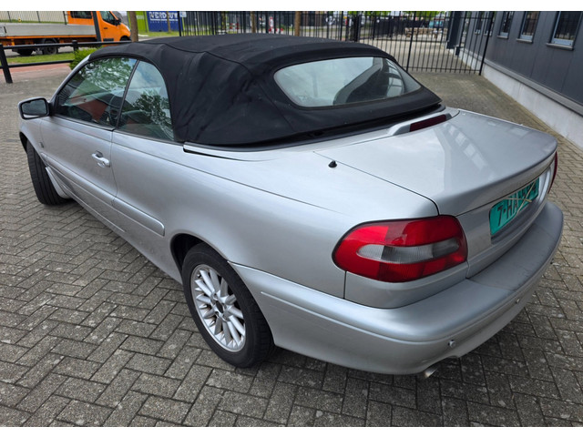 Volvo C70 2001 foto 10
