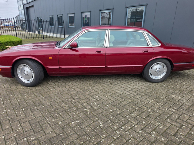 Jaguar XJ 1997 foto 13