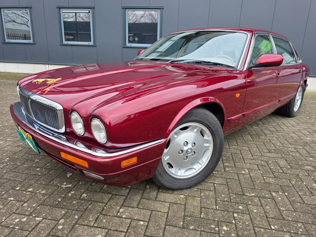 Jaguar XJ 1997 foto 2