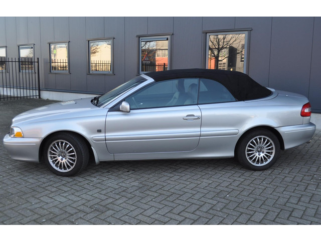 Volvo C70 2004 foto 3
