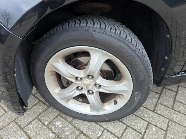 Mitsubishi Grandis 2005 foto 22