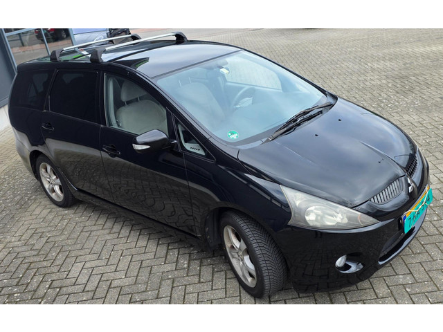 Mitsubishi Grandis 2005 foto 19