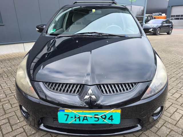 Mitsubishi Grandis 2005 foto 20