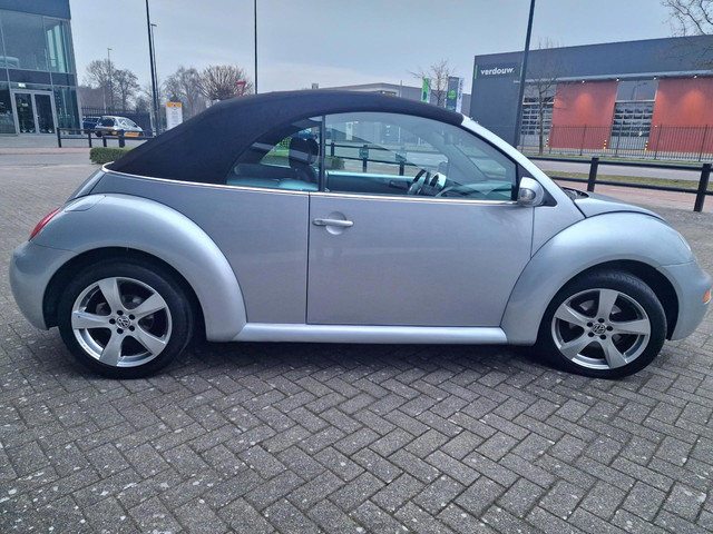 Volkswagen New Beetle 2004 foto 12