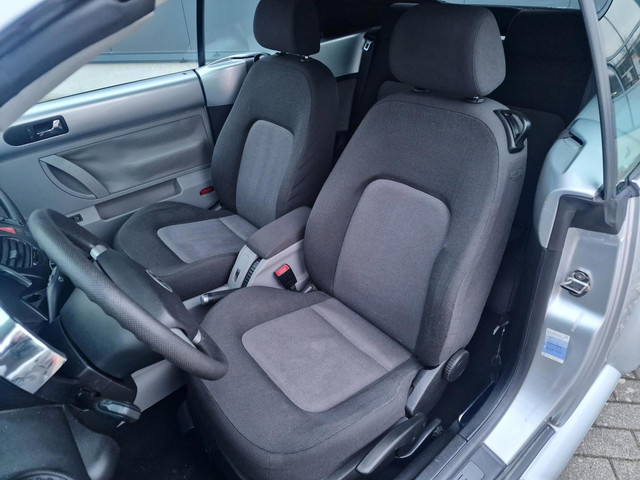 Volkswagen New Beetle 2004 foto 6