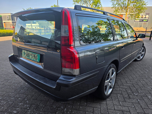 Volvo V70 2004 foto 13
