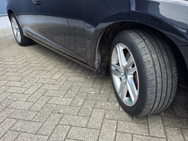 Volvo V60 2015 foto 21