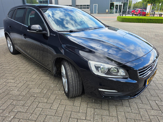 Volvo V60 2015 foto 16