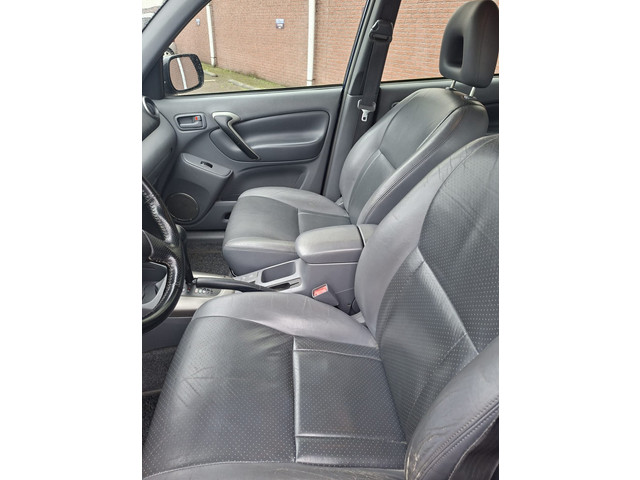 Toyota RAV4 2003 foto 19