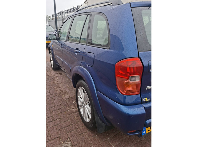 Toyota RAV4 2003 foto 4